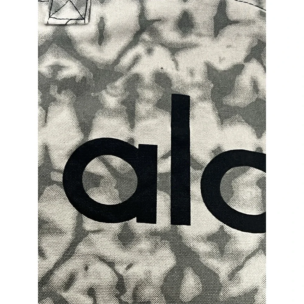 ALO Gray & White Tie Dye Yoga Bag (Large Shopping Bag) W7066R Brand New With Tag - Picture 4 of 5